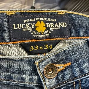 Mens 33x34 used like new lucky jeans